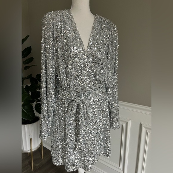 ROTATE Birger Christensen Sliver Sequin Wrap Minidress US 10 NWT 420$ - Picture 7 of 12